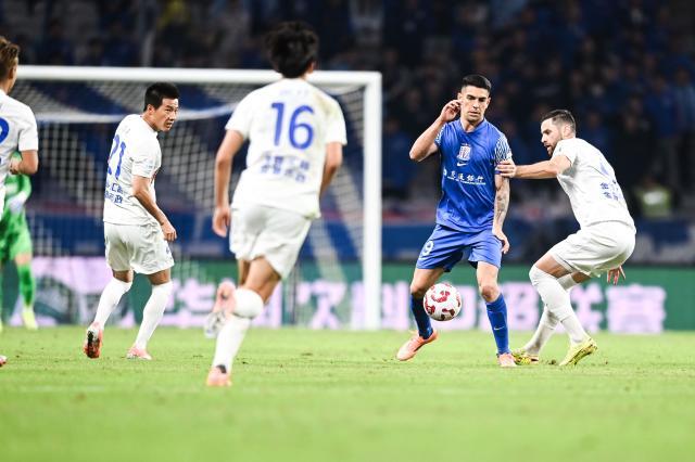 开云体育入口-【中超】吴曦破门+造点路易斯点射 申花2比2英博