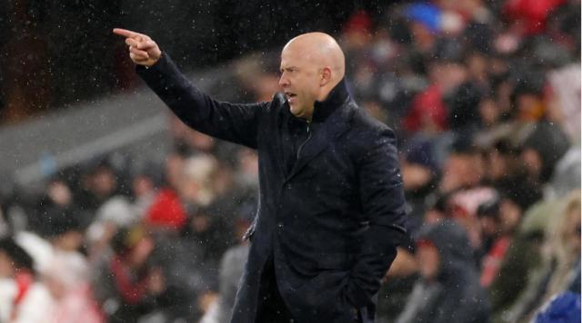 开云体育官网-斯洛特：阿诺德踢得不好不是因为转会传闻