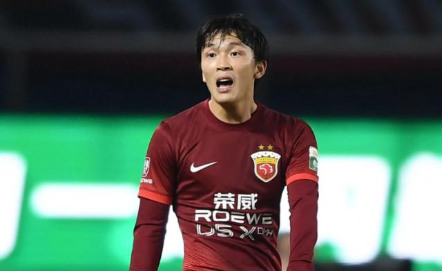 开云体育官网-沪媒：王振澳伤情恐需时间恢复 王燊超或弥补空缺