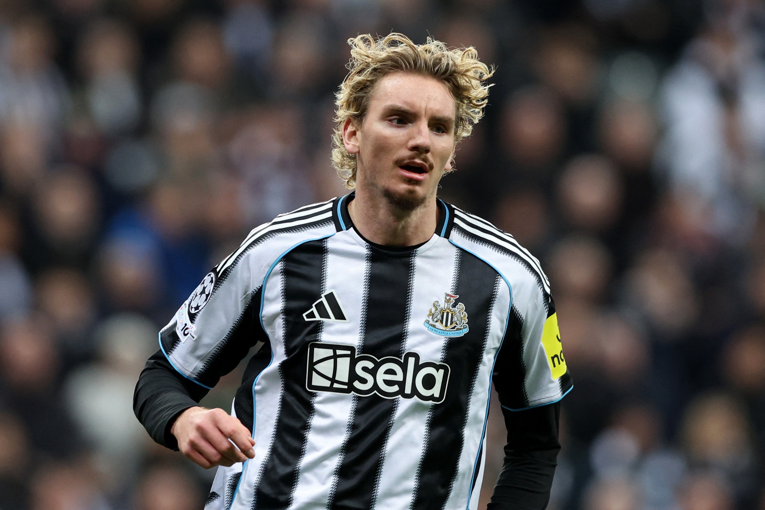 开云体育官网-记者：沃尔特马德出战曼联存疑，麦利、克拉夫特、沙尔缺席