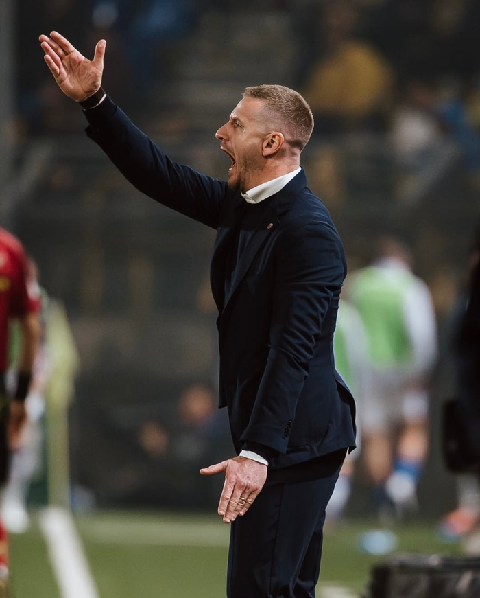 开云体育入口-意乙尤维斯塔比亚1比1战平桑普多利亚|阿巴特|桑普多利亚队|ac米兰|名宿|教练_新浪体育_新浪新闻