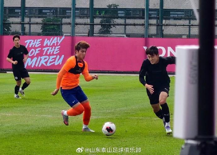 山东泰山热身赛1-5不敌K2新军龙仁，泰山球员以年轻队员为主