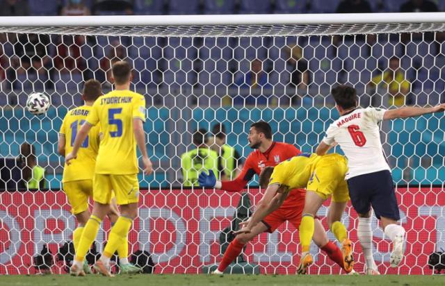 开云体育官网-英格兰定位球神奇不再？索帅可能在为决战憋大招！